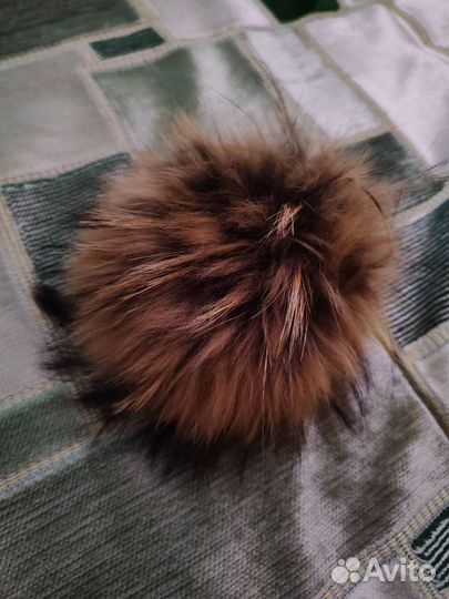 Меховые помпоны