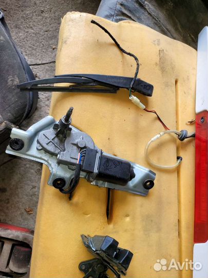 Задний моторчик дворника на Лифан х50