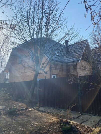 Дом 141,7 м² на участке 4 сот.