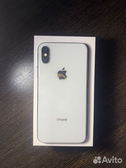 iPhone X, 64 ГБ