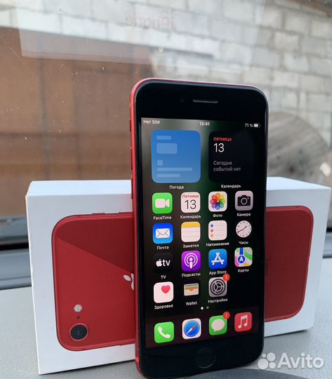 iPhone 8, 64 ГБ