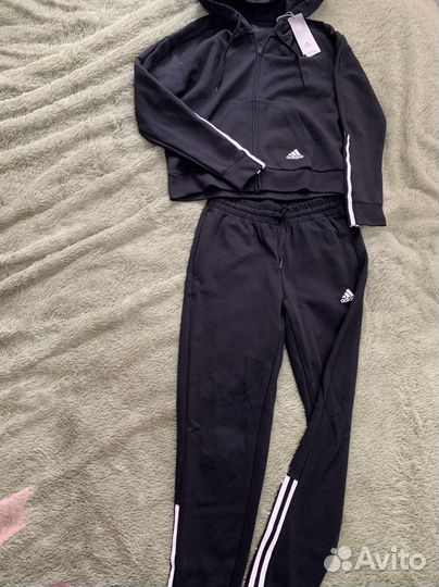 Новый оригинальный костюм Adidas женский