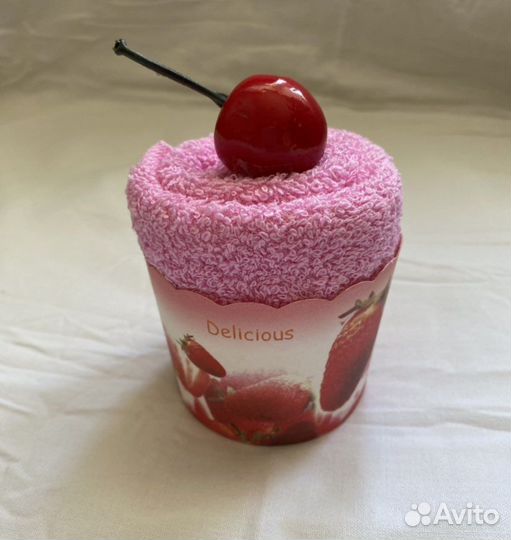 Махровые полотенца новые в упаковке