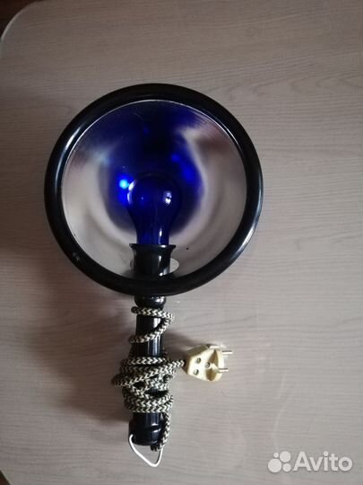 Рефлекторная лампа синяя