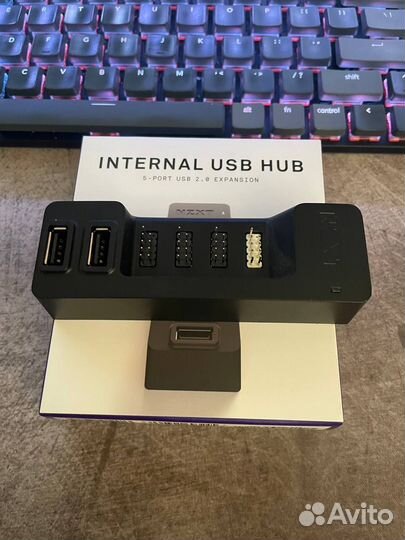 Контроллер nzxt Internal USB Hub AC-iusbh-M1