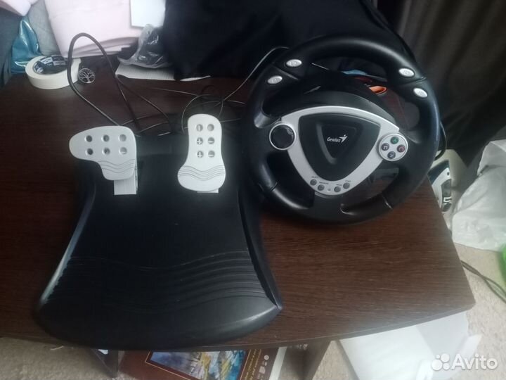 Игровой руль logitech