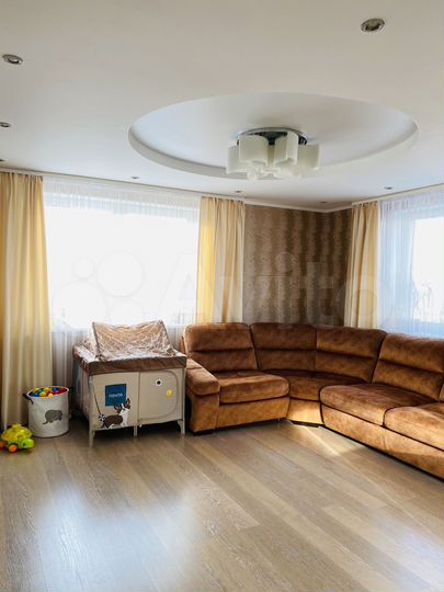 2-к. квартира, 64 м², 10/22 эт.