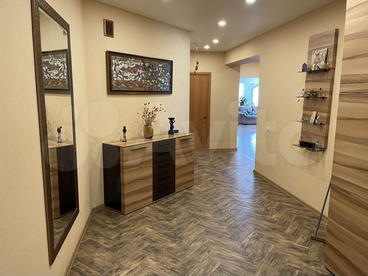 3-к. квартира, 150 м², 2/3 эт.