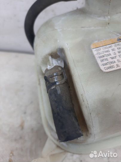 Бачок расширительный Kia Sportage внедорожник 2.0