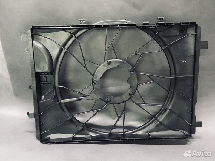 Диффузор вентилятора Mercedes W204 W212 C Class E