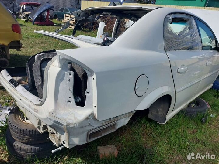 Заднее правое крыло opel vectra C