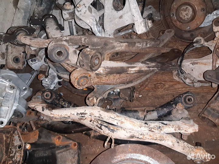 Рычаг левый правый Peugeot 406