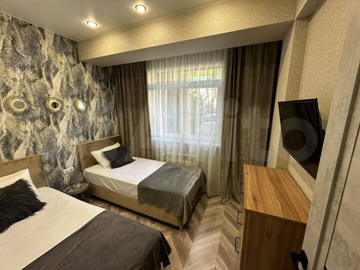 2-к. квартира, 42 м², 1/5 эт.