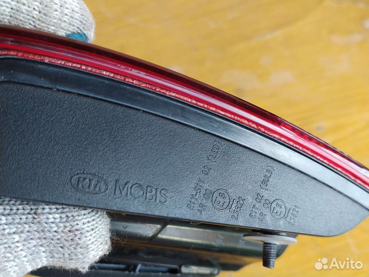 Задний левый фонарь kia rio 4
