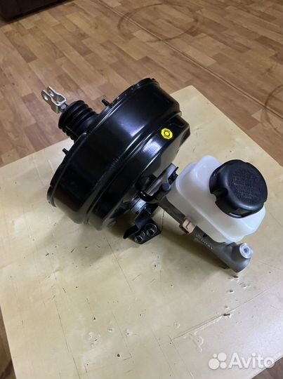 Hyundai Sonata EF вакумник с тормозным цилиндром