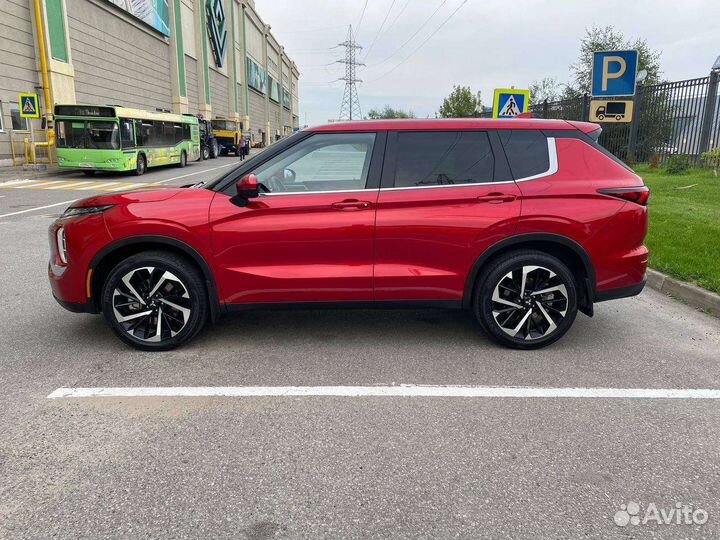 Mitsubishi Outlander 2.5 CVT, 2021, 27 000 км