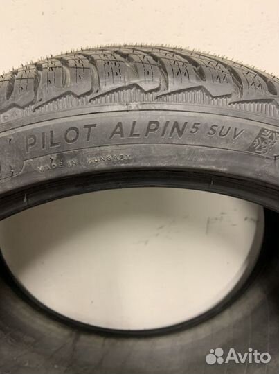 Michelin Pilot Alpin 5 295/35 R21 107V