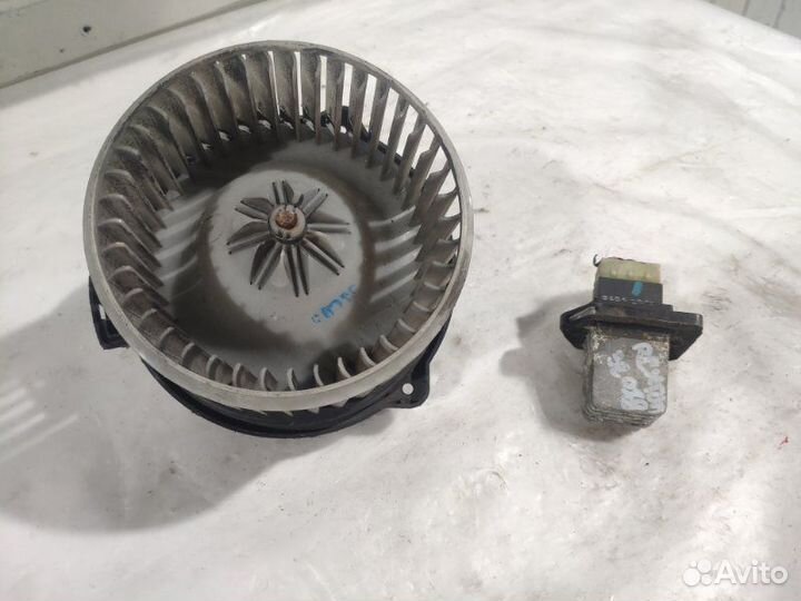 Моторчик отопителя печки Ssang Yong Rexton