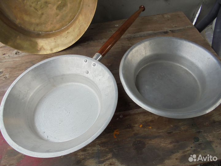 Чугунок.Латунный, алюминиевый тазики.Медный казан