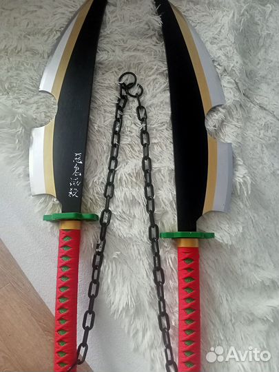 2 клинка из аниме клинок рассекающий демонов