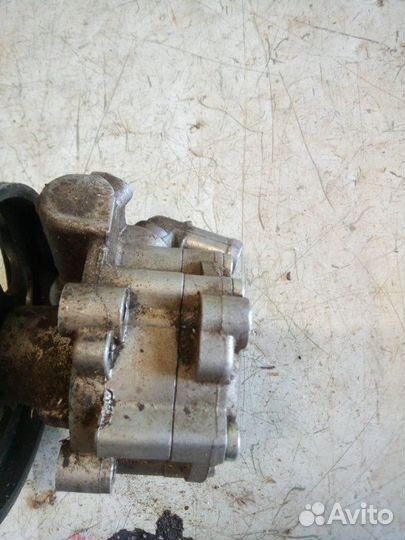 Насос гур Renault Duster 1 2010