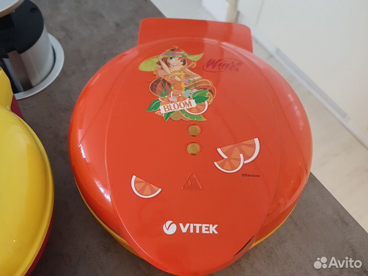 Вафельница и орешница Vitek Winks