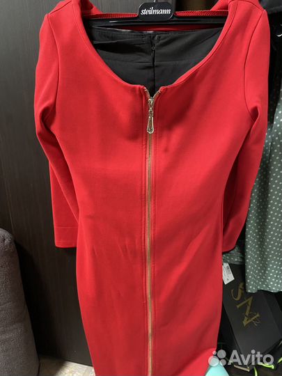 Красное платье