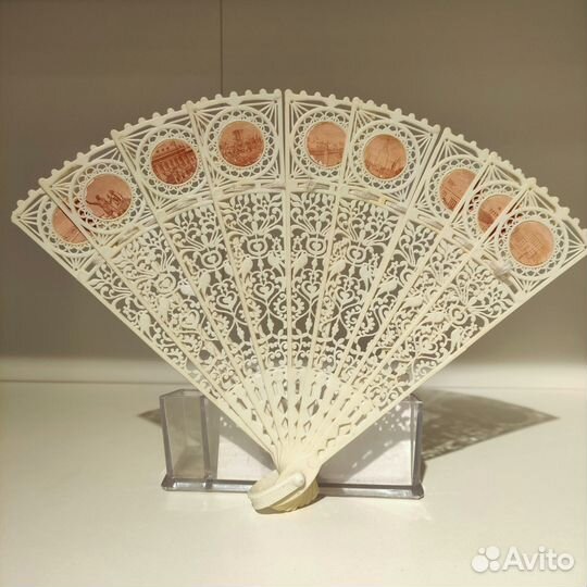 Советский винтажный веер, с видами Москвы