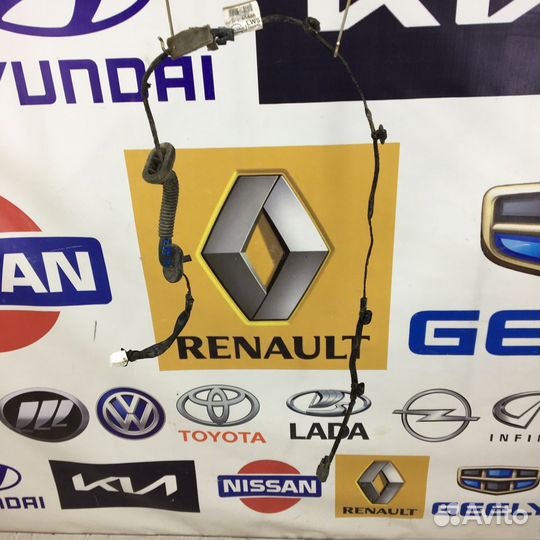 Проводка двери коса Nissan almera G15 Лев