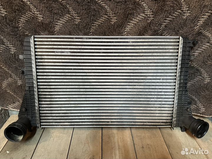 Интеркулер Фольксваген Тигуан 2009 год