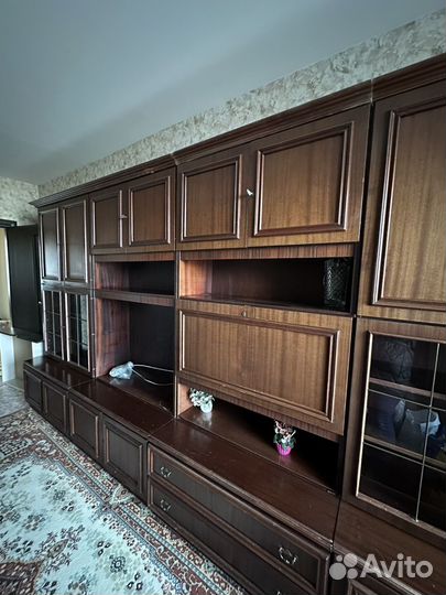 Стенка в гостиную