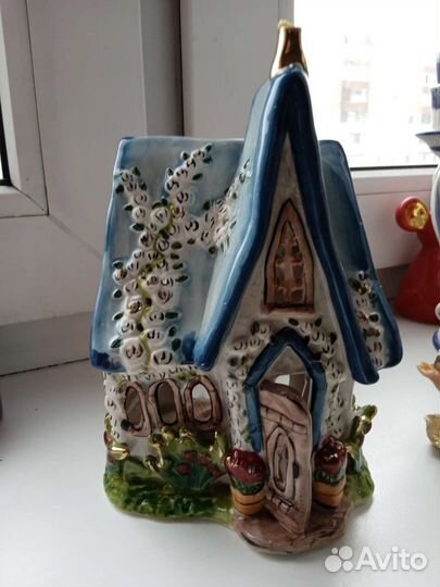 Фарфоровый подсвечник