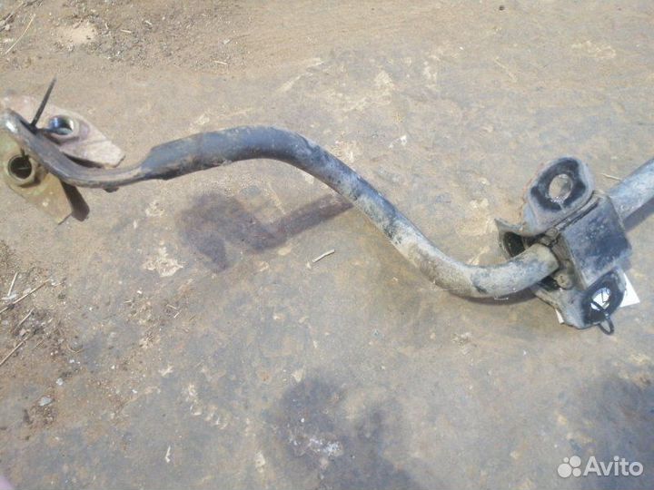 Стабилизатор передний Mazda 3 BL Z6 2011