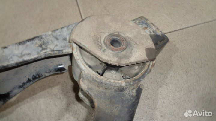 Опора двигателя задняя Toyota Corolla (E120) 2000