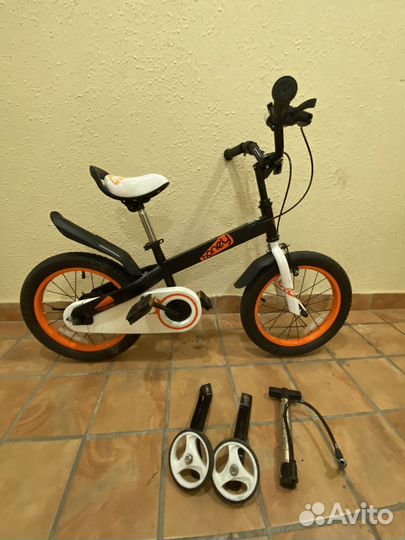 Детский велосипед Royal baby steel 18