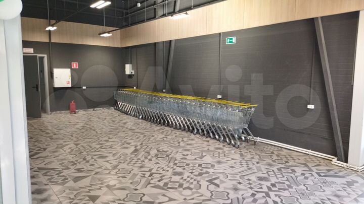 Торговая площадь, 20 м², Вучетича, 21