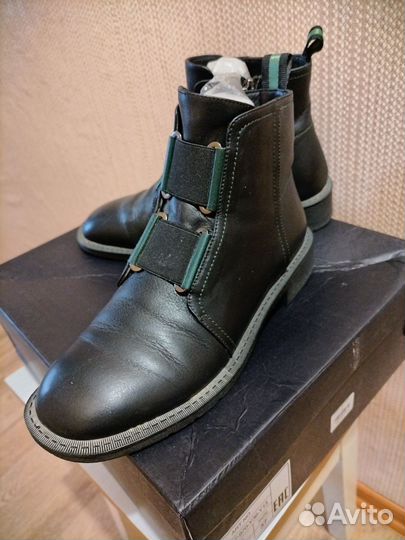 Ботинки женские