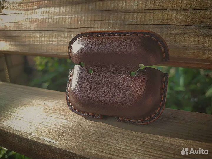 Кейсы из натуральной кожи