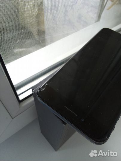 Телефон iPhone 8 plus