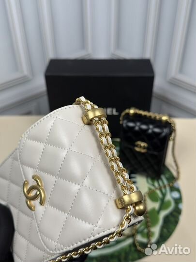 Сумка для телефона от Chanel