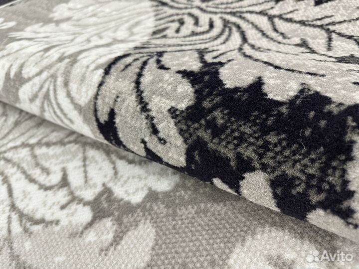 Ковер овальный новый 2х4м