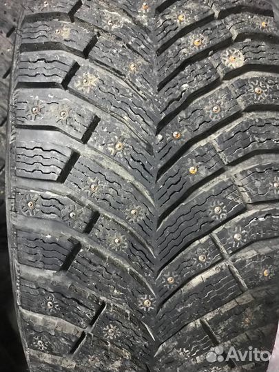 Michelin X-Ice North 4 225/65 R17