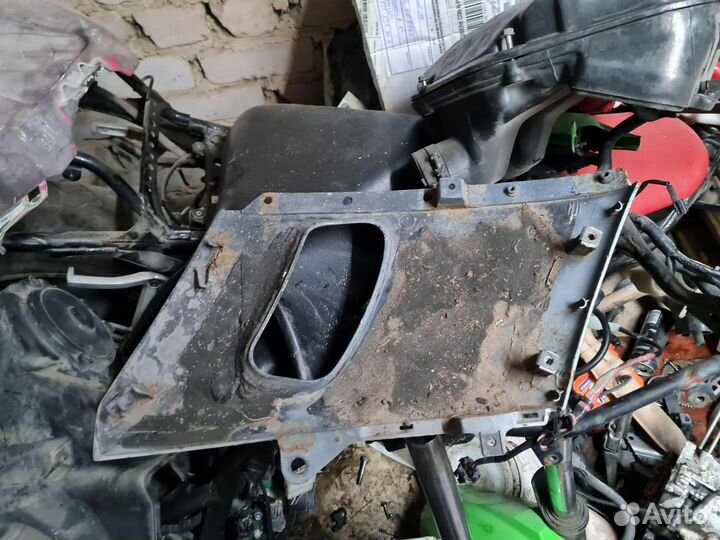 Kawasaki zzr 400 600 жабра правая