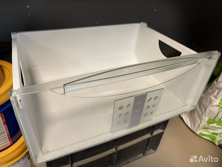 Ящик для холодильника и морозильника Liebherr