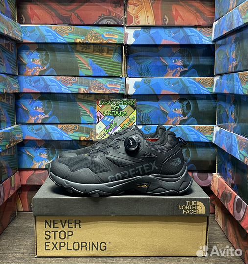 Непромокаемые кроссовки The North Face. Gore-Tex