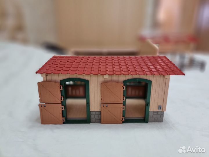 Игровой набор Schleich Конюшня с аксессуарами 4219