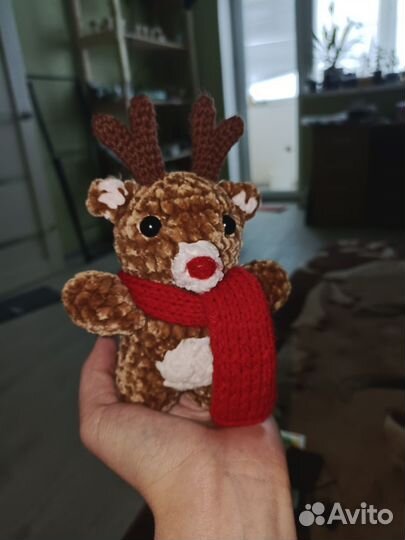 Вязанная новогодняя игрушка 