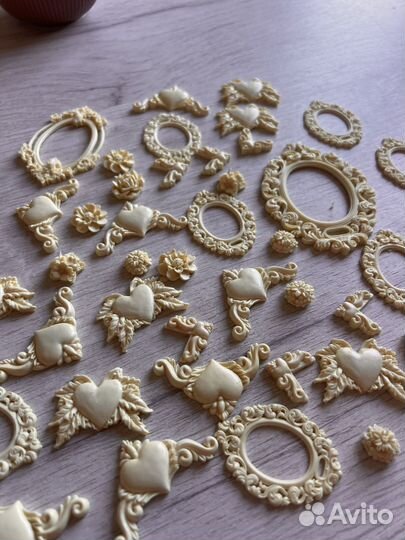 Декор для скрапбукинга из эпоксидной смолы