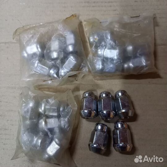 Гайки 12х1,25 для литых дисков