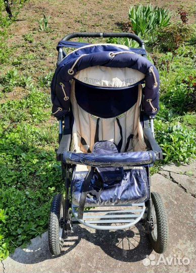 Прогулочная коляска